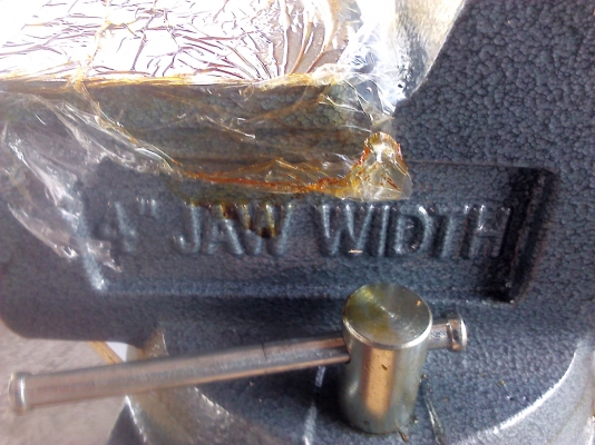 ปากกาจับชิ้นงาน 4 นิ้ว LACROC ของ U.S.A. รุ่นทนงานหนัก หมุนได้อิสระรอบตัวกับฐาน