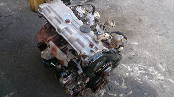 ขายเครื่องยนต์ดีเซลโตโยต้าขับหลัง 9850 บาท