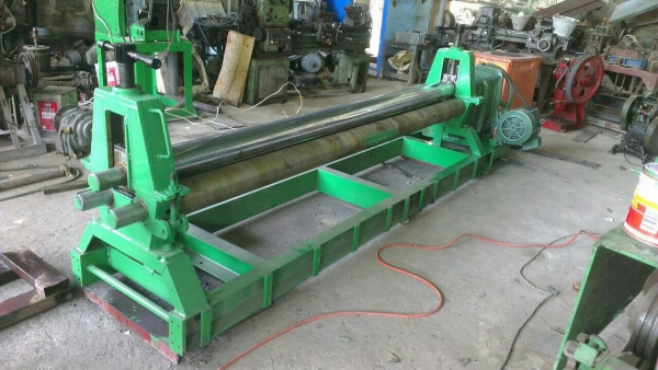 ********************ขายแล้วครับ!!***************** เครื่องม้วน 8 ฟุต ม้วนหนา 6 มิล เพลาตัน ไฟ 380 V. พร้อมใช้ 089-2499-123 นครปฐมครับ!!