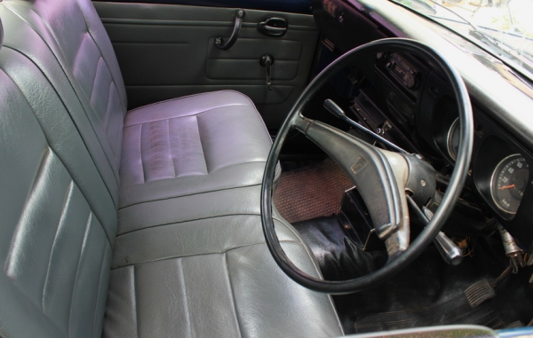 ขายมาสด้า1000เดิมๆอะไหล่แท้เต็มคัน เกียร์คอ