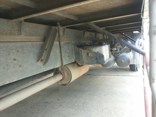 รถบรรทุก ตู้ 10 บาน ISUZU เมก้าปี 49 เครื่อง 212 แรง ราคา 700,000 บ.