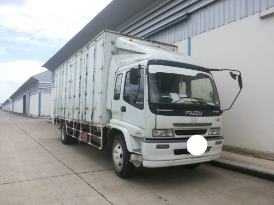 รถบรรทุก ตู้ 10 บาน ISUZU เมก้าปี 49 เครื่อง 212 แรง ราคา 700,000 บ.