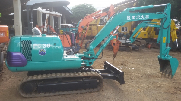 ขายรถขุดKOMATSU PC30-7(ยอดนิยม)เก่านอกแท้ญี่ปุ่นมีเอกสารแจ้งจำหน่าย-ไม่เคยใช้งานในไทยครับ