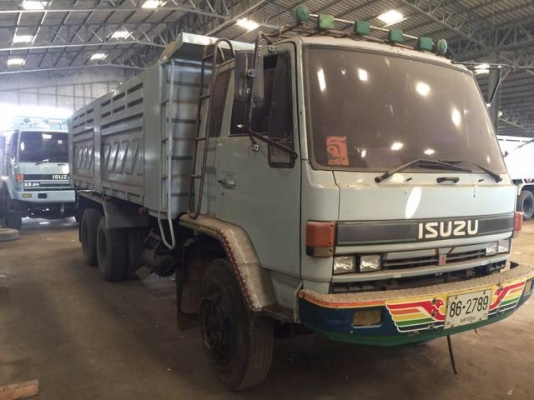 ขาย ISUZU ROCKY 195 สองเพลาดั๊ม กระบะเหล็กสามมิตร รถปี 38
