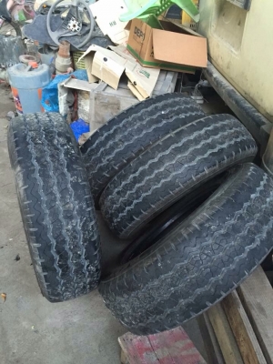 ขายยางbridgestone r623(215 70 r15) ปี14