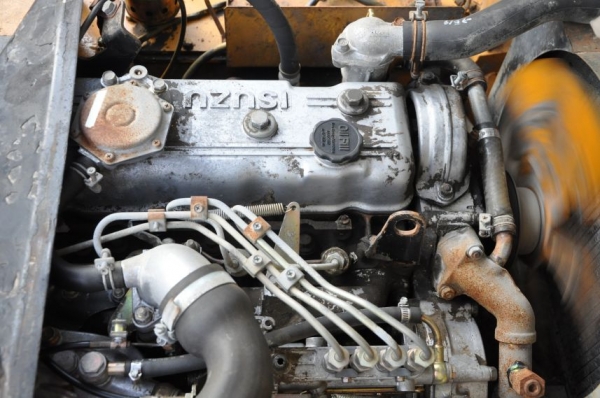 ขายFORKLIFT KOMATSU FD15(1.5ตัน)ดีเซล สวยเดิมจากญี่ปุ่น ยังไม่เคยใช้ในไทย 145,000เท่านั้น!!