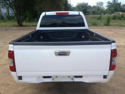 ISUZU แคปเตี้ย  ปี05   เครื่อง2.5 เกียร์ธรรมดา