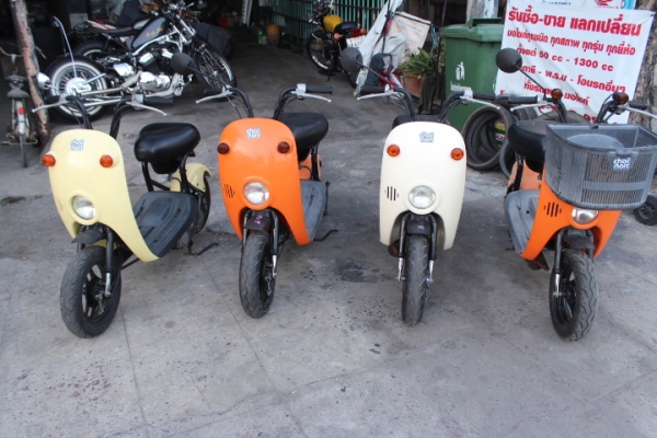 ขายคันละ 12500 50cc 4stroke suzuki choi nori การ์ตูน(มินเนียน)