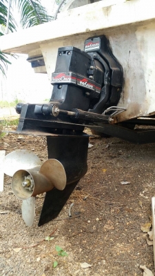 ต้องการขายเครื่อง Mercruiser 5.7L v8