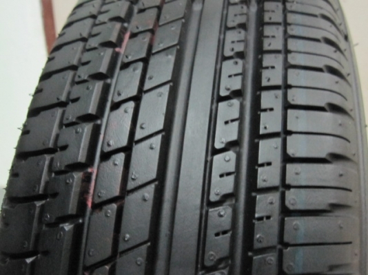 ขายยางติดรถป้ายแดงปี 15 ยี่ห้อ Bridgestone ขนาด 175 65R 15 ใส่ Honda City และ Jazz