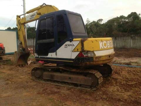 ขายรถแบคโฮ KOBELCO SK60-3เอกสารไฟฟ้าครบ ซื้อเก่านอกมาไม่กี่เดือนครับ ราคา600,000 ขายรถแบคโฮ KOBELCO SK60-3เอกสารไฟฟ้าครบ ซื้อเก่านอกมาไม่กี่เดือนครับ ราคา600,000