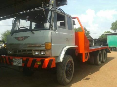 ขายรถเทนเลอร์สิบล้อเพลาเดียวHINO 227หางใหญ่สวยเครืี่อง 240แรง พร้อมบรรทุกรถขนาด200ได้เลยราคา 750,000