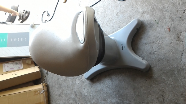 ม้าโยกไฟฟ้า National เด็กและผู้ใหญ่ใช้ได้สบาย การทำงานจะโยกเหมื่อนกับได้ขี้ม้าจริงๆ สูงจากพื้น 64 cm.