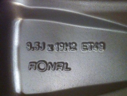 ล้อแท้ Benz ขอบ19 หน้า8.5 หลัง9.5 พร้อมยาง Bridgestone สภาพสวย ดอกเต็มใช้ยาว