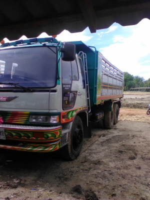ขายรถบรรทุก 10 ล้อดัมพ์ HINO FM3H 195 แรงม้า ราคา 810000