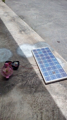 ขายแผ่นโซล่าเซลล์มือสอง17โวล 50 วัตร