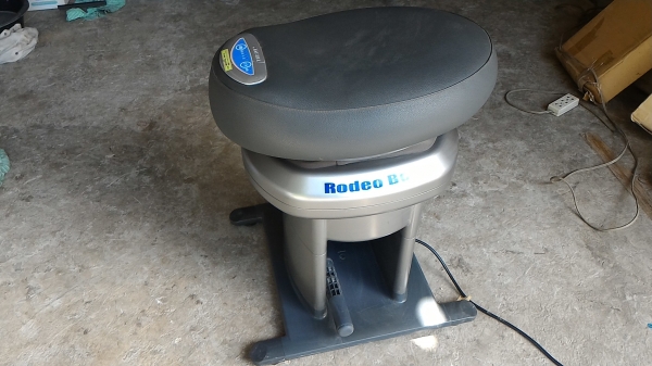 RODEO BOY ม้าโยกไฟฟ้ายี่ห้อ THRVIE ปรับความแรง - ค่อยการทำงานได้