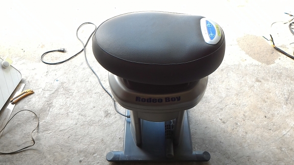 RODEO BOY ม้าโยกไฟฟ้ายี่ห้อ THRVIE ปรับความแรง - ค่อยการทำงานได้