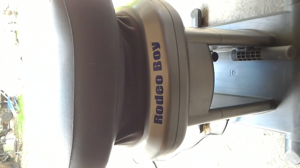 RODEO BOY ม้าโยกไฟฟ้ายี่ห้อ THRVIE ปรับความแรง - ค่อยการทำงานได้