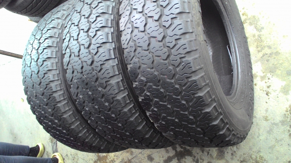 235/70R15 DUNLOP GRANDTREK มี 3 เส้น tel.081-427-3941 LINE ไอดี 0814273941 235/70R15 DUNLOP GRANDTREK มี 3 เส้น tel.081-427-3941 LINE ไอดี 0814273941