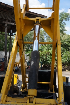 ขายรถกระเช้าแบบขากรรไก AICHI SV12 ยกสูง 12  เมตร รับน้ำหนักได้ 500 กิโลกรัม