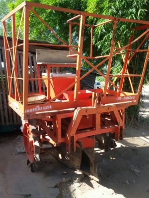 ขาย เครื่องปลูกอ้อยของบ้านโป่ง  2 ร่อง ล้อซิ่ง  สภาพสวยครับ