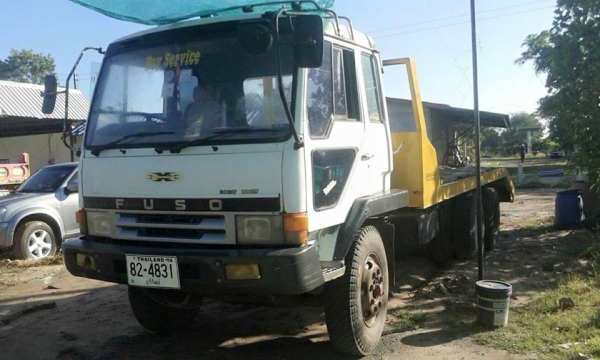 ขายเทรลเลอร์2เพลา 195แรง หางใหญ่ขึ้นPC200 ได้สบาย โลฮาย10สปีด สภาพพร้อมใช้งาน เอกสารพร้อมโอน สนใจโทร 090-8588220คุณนะ 093-3258446คุณบิว ID:narong498 หรือเข้าดูสินค้าอื่นๆได้ที่ www.truck.in.th/498 หรือเพจFacebook ณรงค์ ซื้อขายรถมือสอง (เว็บไซต์ส่วนตัว) หร