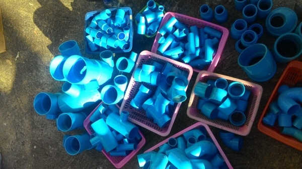 ขายเหมา ขายถูก ข้อต่อ PVC ของท่อน้ำไทย ประมาฯ 180 ตัว ซื้อมาราคายี่ปั๊วเกือบ 4000 ขาย 2,000 ส่งฟรี