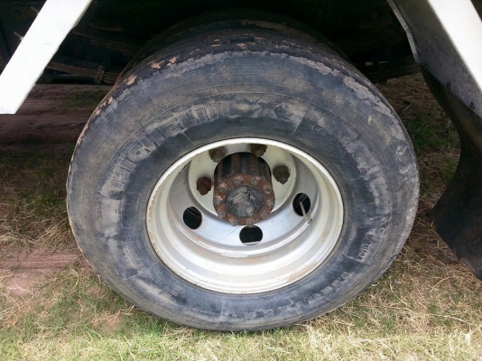 ขายHINO MEGA ปี53 ยาว5.50เมตร เครื่องดี แคชซีสวย ยางดี ภายในสวย แอร์เย็น พ.เพาเวอร์ เบรกทิฟฟี่ สภาพพร้อมใช้งาน เอกสารพร้อมโอน สนใจโทร 090-8588220คุณนะ 093-3258446คุณบิว ID:narong498 หรือเข้าดูสินค้าอื่นๆได้ที่ www.truck.in.th/498 หรือเพจFacebook ณรงค์ ซื้