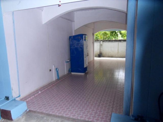 ขายสิทธิ์เช่าที่ดิน 237 ตร.ว. มีห้องเช่า 13 ห้อง พร้อมบ้านเดี่ยว 2 ชั้น