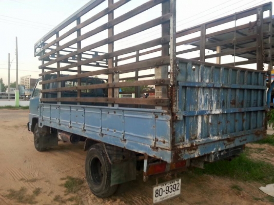 ขายรถ6ล้อ ISUZU NPR115แรง เครื่องดี แคชซีสวย สภาพพร้อมใช้งาน เอกสารพร้อมโอน สนใจโทร 090-8588220คุณนะ 093-3258446คุณบิว ID:narong498 หรือเข้าดูสินค้าอื่นๆได้ที่ www.truck.in.th/498 หรือเพจFacebook ณรงค์ ซื้อขายรถมือสอง (เว็บไซต์ส่วนตัว) หรือFacebook ตลาดรถ