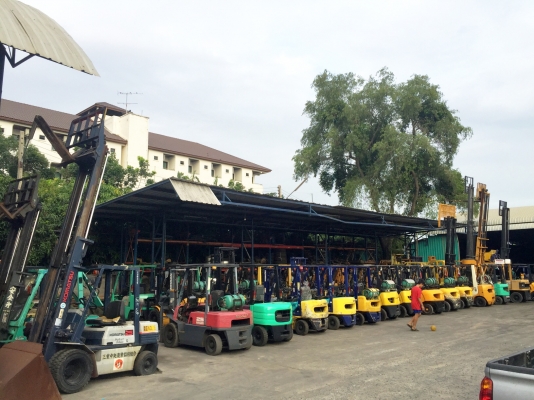 -:-*&bull;*ข า ย ร ถ ย ก นำ เ ข้ า*&bull;*-:-KOMATSU FG25-17 เสาสูง5เมตร เครื่องเบนซิล+แก๊ส เกียร์ออโต้ สนใจติดต่อ083-062-0223(ปอนด์)