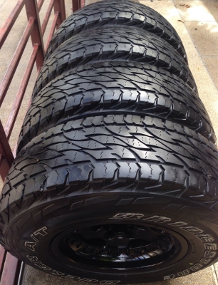 ล้อแท้ Interspeed ขอบ15 พร้อมยาง Bridstone 31 10.5 R15 สิ้นปี11 ดอกเต็ม