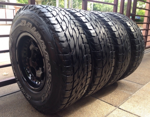 ล้อแท้ Interspeed ขอบ15 พร้อมยาง Bridstone 31 10.5 R15 สิ้นปี11 ดอกเต็ม