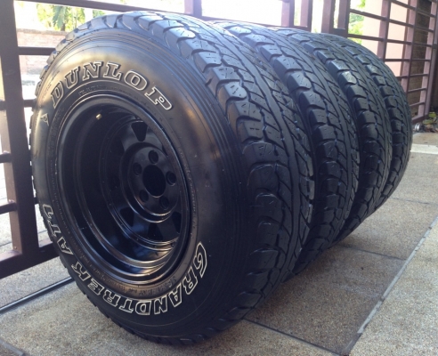 ล้อแนว off road ขอบ15 5รู114 พร้อมยาง All Dunlop 30 9.5 R15 กลางปี11 เหมาะกับรถกระบะเตี้ยอยากสูง