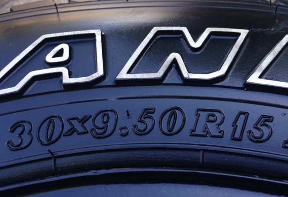 ล้อแนว off road ขอบ15 5รู114 พร้อมยาง All Dunlop 30 9.5 R15 กลางปี11 เหมาะกับรถกระบะเตี้ยอยากสูง