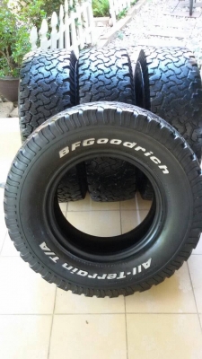 ขายยาง bf all 265/75/16 ปี11