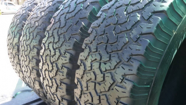 ขายยาง bf all 265/75/16 ปี11