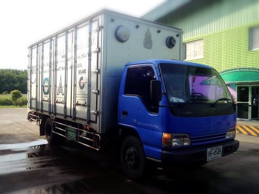 ขาย ISUZU NQR 133 แรงม้า 5.5 เมตร พร้อมตู้แห้ง