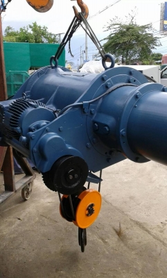 ขายรอกไฟฟ้า ไมเดนซ่า 7.5 ตัน ยกสูง 10เมตร สนใจสอบถามได้ที่ 0985700161