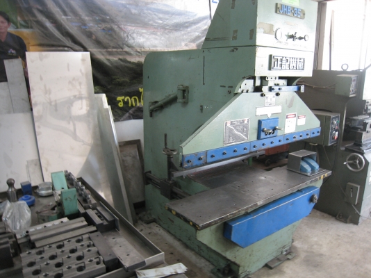 ขายเครื่องพับเหล็ก 35 ตัน ยาว 1.5 เมตร