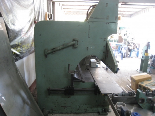 ขายเครื่องพับเหล็ก 35 ตัน ยาว 1.5 เมตร