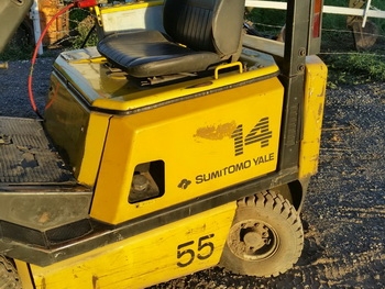 โฟคลิฟท์ รถยก 1.4 ตัน SUMITOMO เครื่องเบนชิน เสาสูง 3.5 เมตร ราคา 120,000 บาท โฟคลิฟท์ รถยก 1.4 ตัน SUMITOMO เครื่องเบนชิน เสาสูง 3.5 เมตร ราคา 120,000 บาท