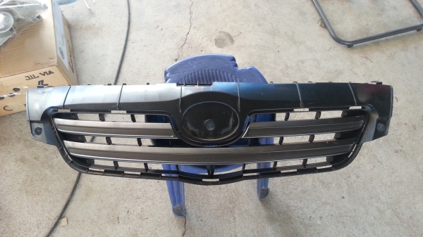 กระจังหน้า อัลติส ปี08 ของแท้ถอดมือสอง