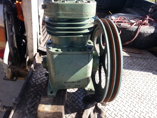 ขายหัวปั๊มลมมือสอง ยี่ห้อ Bitzer