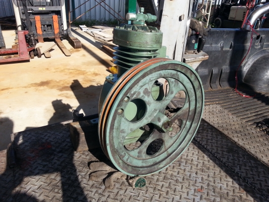 ขายหัวปั๊มลมมือสอง ยี่ห้อ Bitzer ขายหัวปั๊มลมมือสอง ยี่ห้อ Bitzer