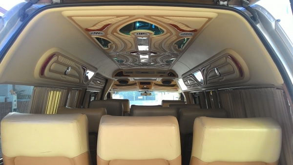 รถตู้สภาพใหม่ พร้อมใช้งาน ขายดาวน์ ไมล์แท้ 32,000 รถตู้สภาพใหม่ พร้อมใช้งาน ขายดาวน์ ไมล์แท้ 32,000