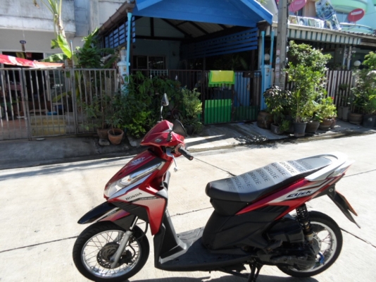 ขายฮอนด้าคลิกไอปี51เครื่องดี ขายฮอนด้าคลิกไอปี51เครื่องดี