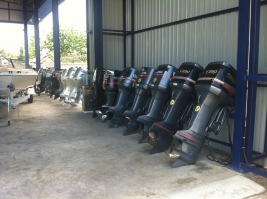 ขายเรือ-เครื่องยนต์เรือเร็วเกาะท้ายและอะไหล่แท้มือสองจากญี่ปุ่น