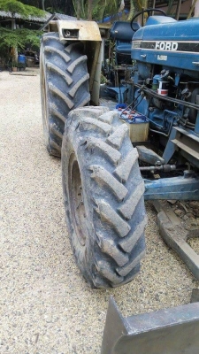 Ford 6610  มีอินวอยซ์ ขายพร้อมอุปกรณ์จาน 7 คะ